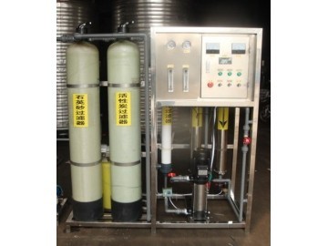 專業(yè)水處理設(shè)備供應(yīng) 防腐劑與防銹劑生產(chǎn)的關(guān)鍵保障